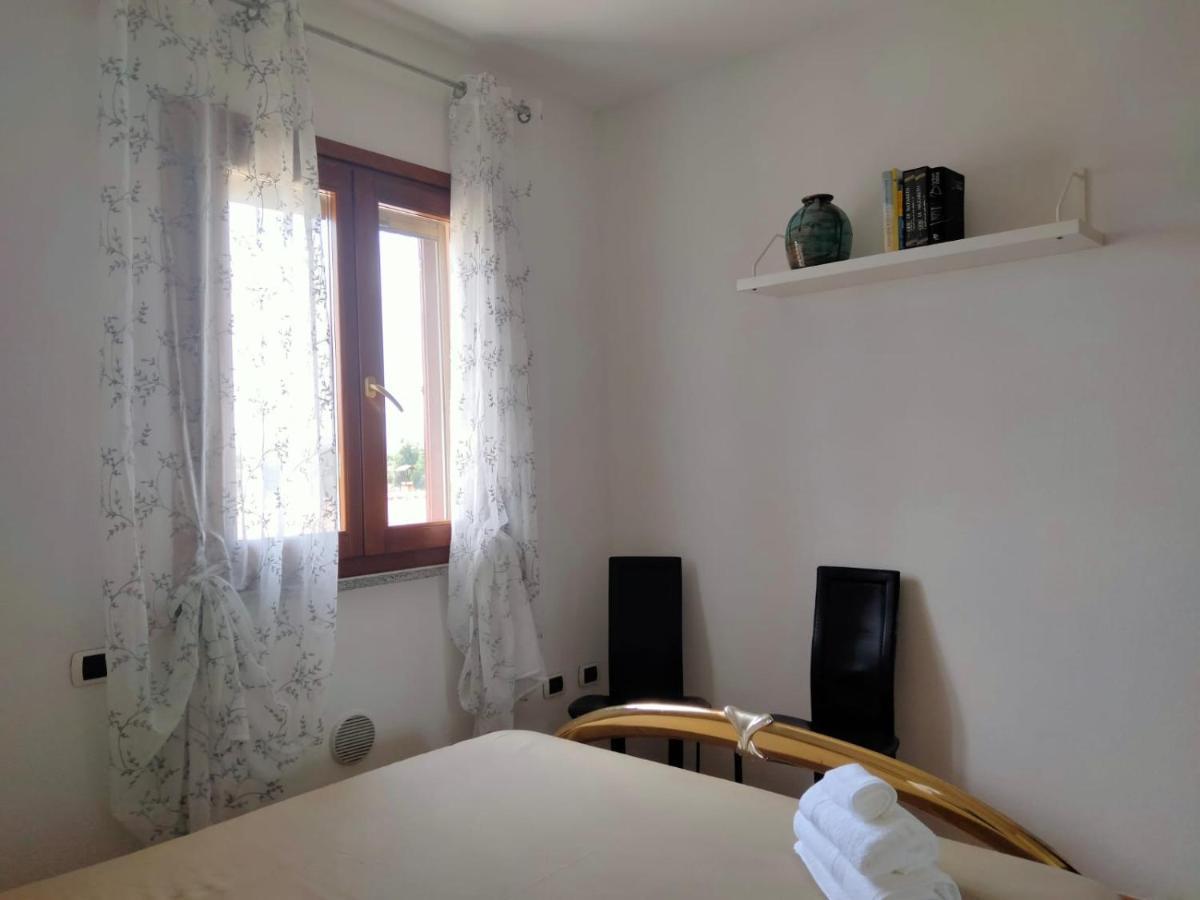 オルビア La Casa Dei Fenicotteri Bed & Breakfast エクステリア 写真