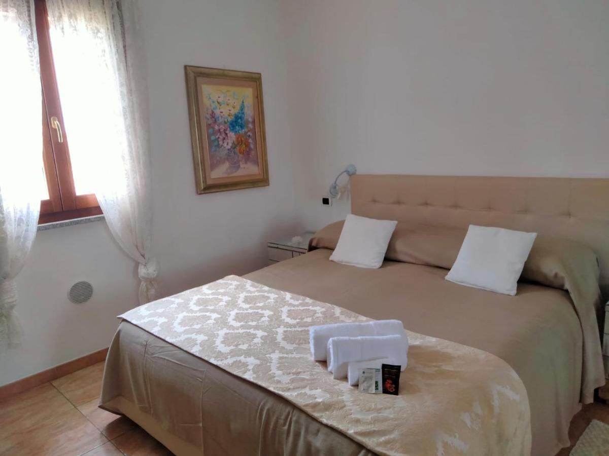 オルビア La Casa Dei Fenicotteri Bed & Breakfast エクステリア 写真